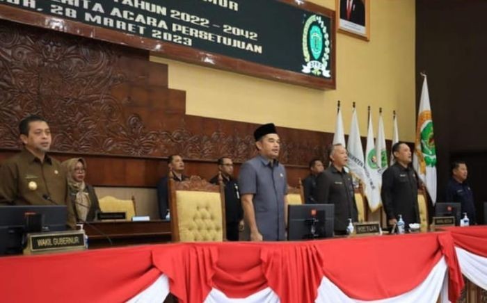 Suasana paripurna persetujuan Raperda RTRW Kaltim 2023-2024