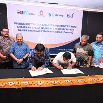 PT. Badak LNG dan PT Biro Klasifikasi Indonesia (Persero) atau BKI sebagai induk Holding BUMN Jasa Survei atau IDSurvey menandatangani perjanjian kerja sama.12/07/2023