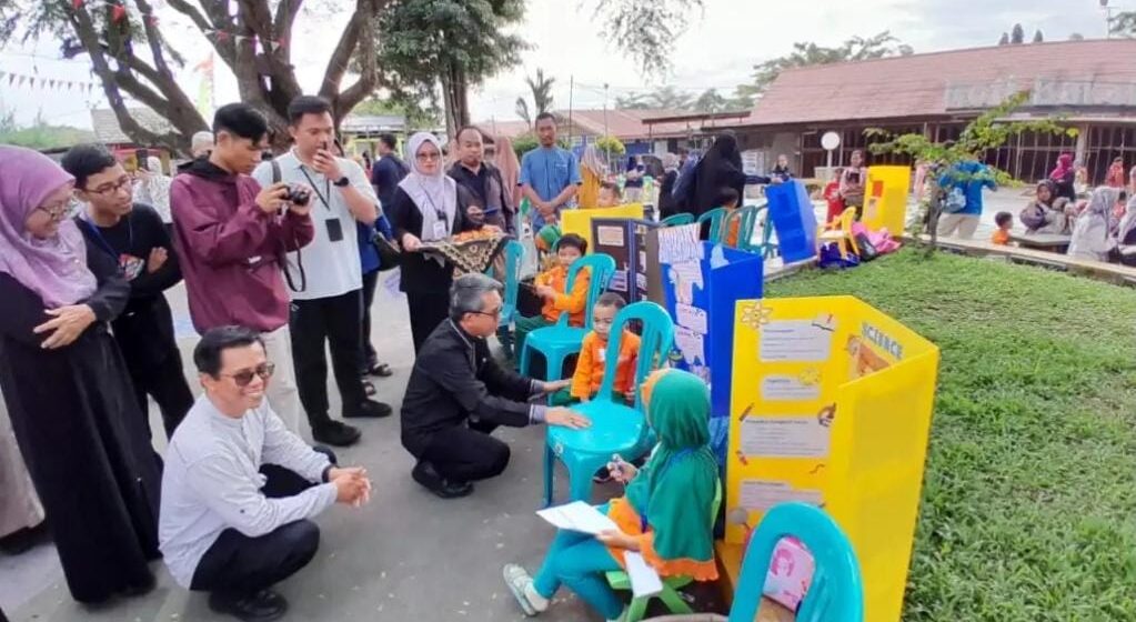 Science Fair yang diselenggarakan oleh Yayasan Khalifah Cahaya Ummat Sangatta bekerjasama dengan Dinas Pendidikan Kutai Timur