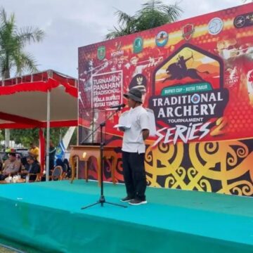 Kompetisi olahraga panahan tradisional bertajuk Traditional Archery Tournament