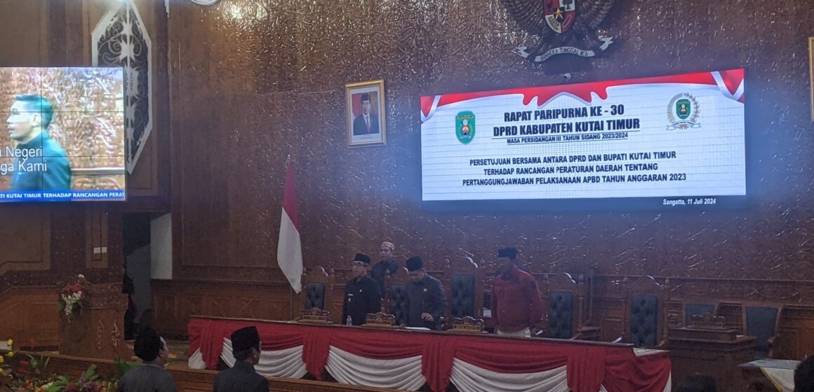 DPRD Kutim Menggelar Rapat Paripurna ke-30 Membahas Raperda APBD TA 2023