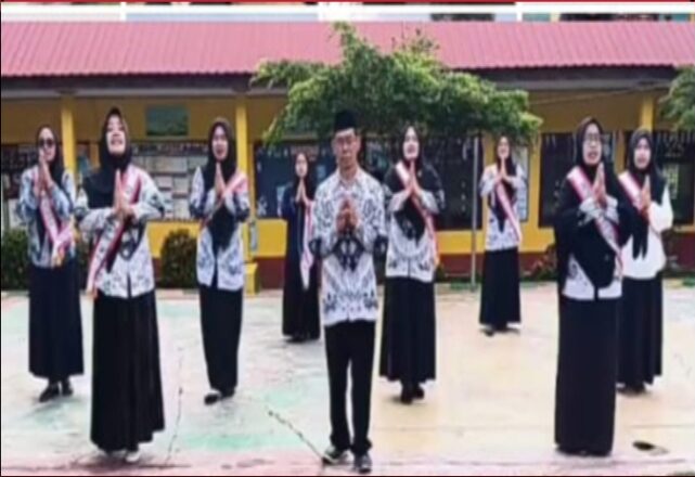 SDN 13 PALakka Hidupkan Semangat Kebangsaan, HPN Diisi Kedekatan Siswa dan Guru