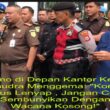 HARI ANTI KORUPSI DI SOPPENG: LSM TOLAK KASI INTEL YANG INGIN BERBICARA "KAMI HANYA MAU BICARA DENGAN KEJARI SENDIRI!"