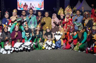 Panggung Istana Wakaroros & SDN 013 Bengalon Borong Juara Tari di Penutupan Festival Magic Land Kutim 2025